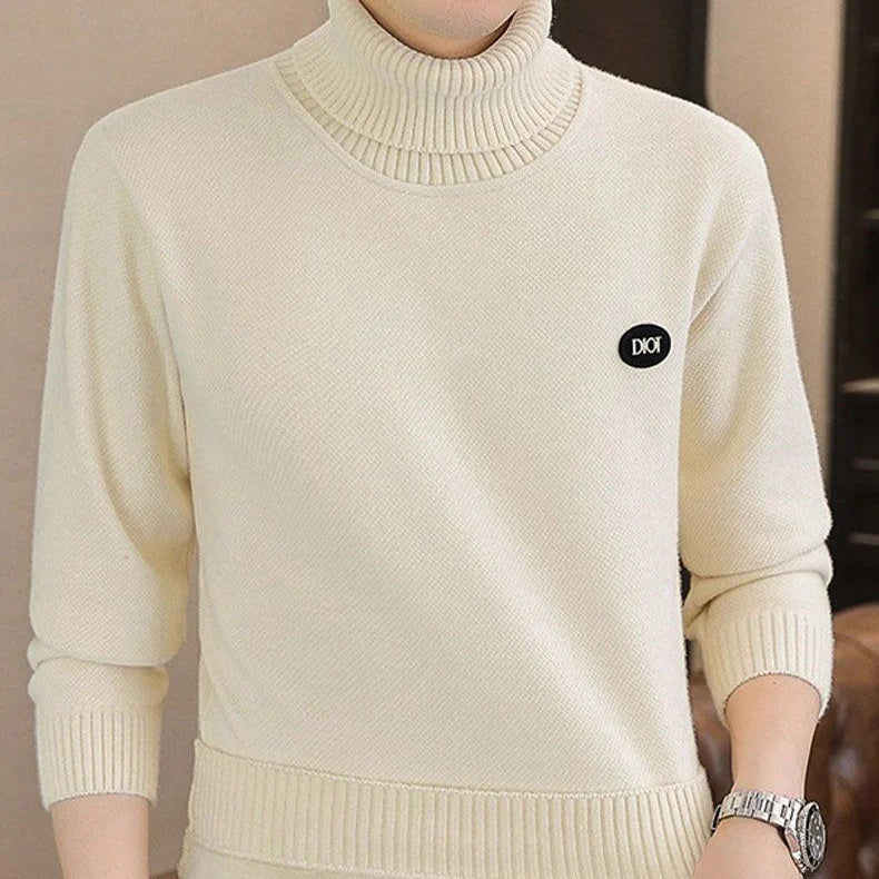 Warm turtleneck sweater for men